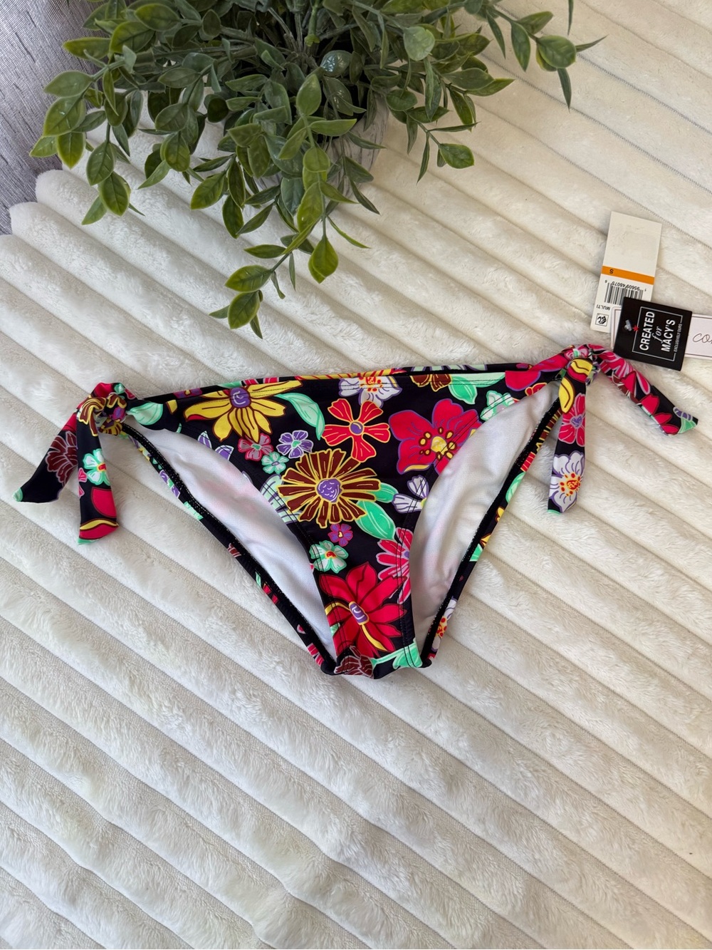 Salt + Cove floral swim bottoms size small